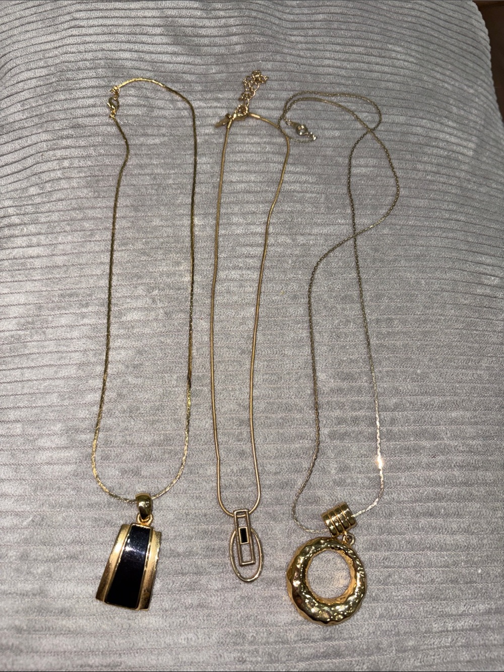 Lia Sophia Pendant Necklace Women OS Gold Black Good Vintage Geometric 3 Piece